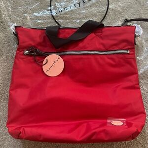 shortyLOVE Wonder large crossbody NWT red
